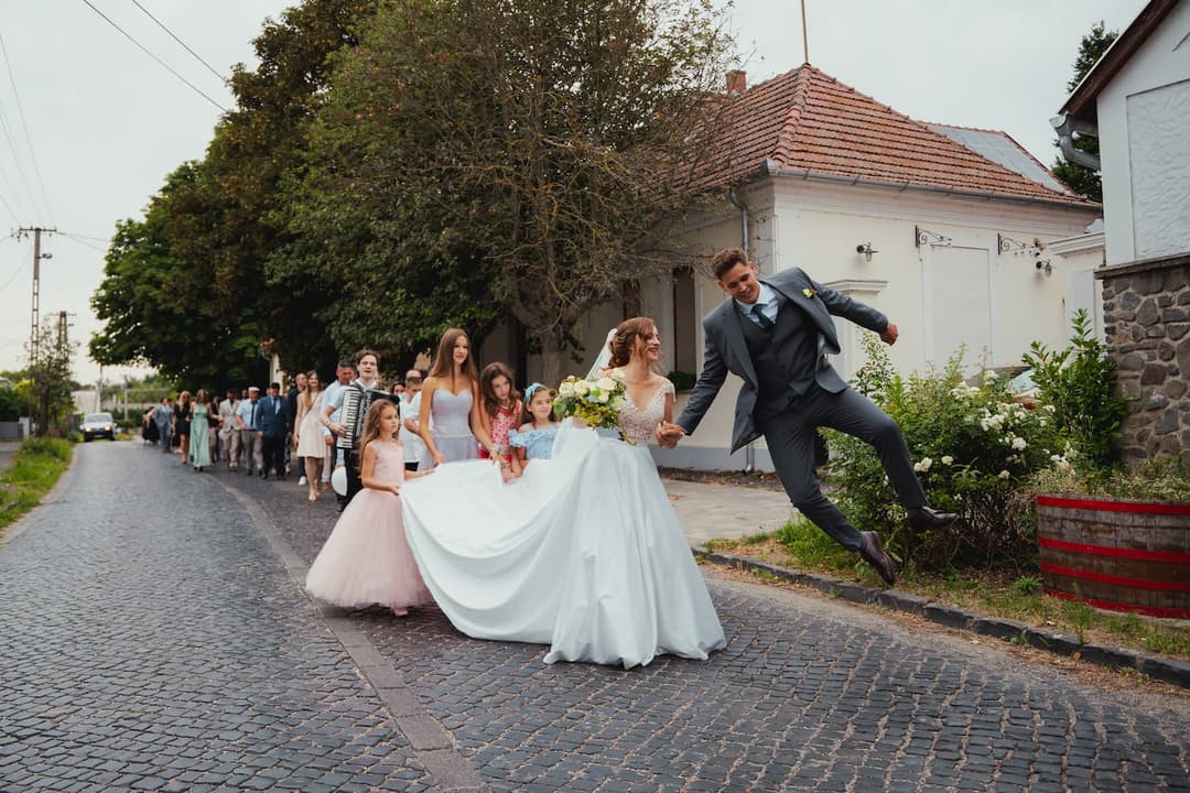 Paulina & Martin mediterrán Balatoni esküvője 10