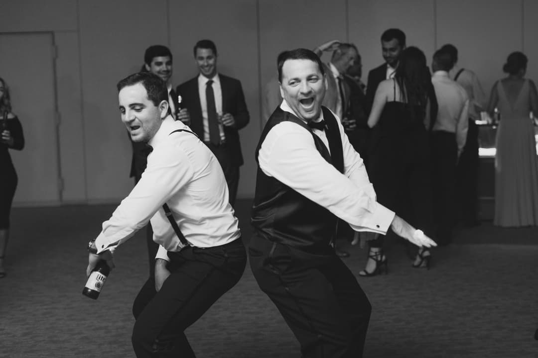 Zita & Balázs glamour báltermi esküvője 10