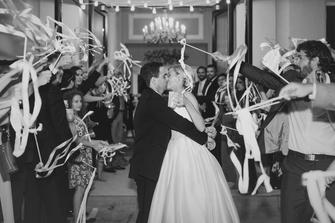 Zita & Balázs glamour báltermi esküvője 8